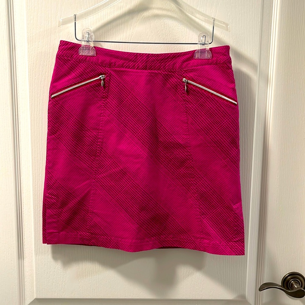 Chic & sporty skort. Size 4. EUC. Beautiful pink!